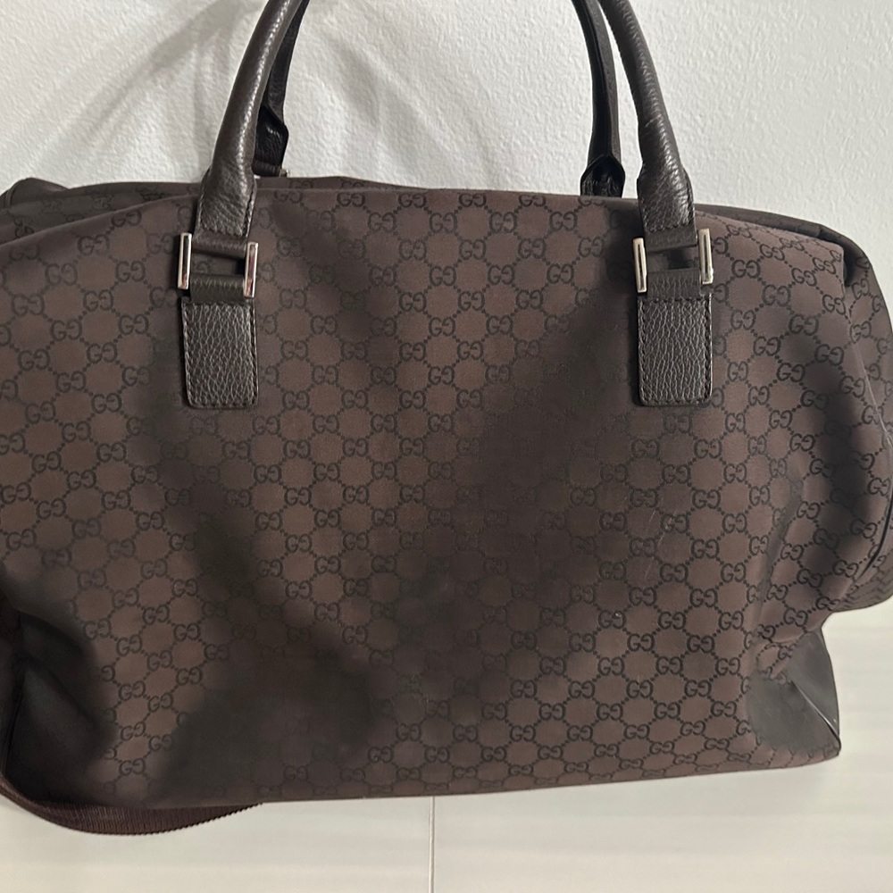 NEVER WORN GUCCI DUFFLE